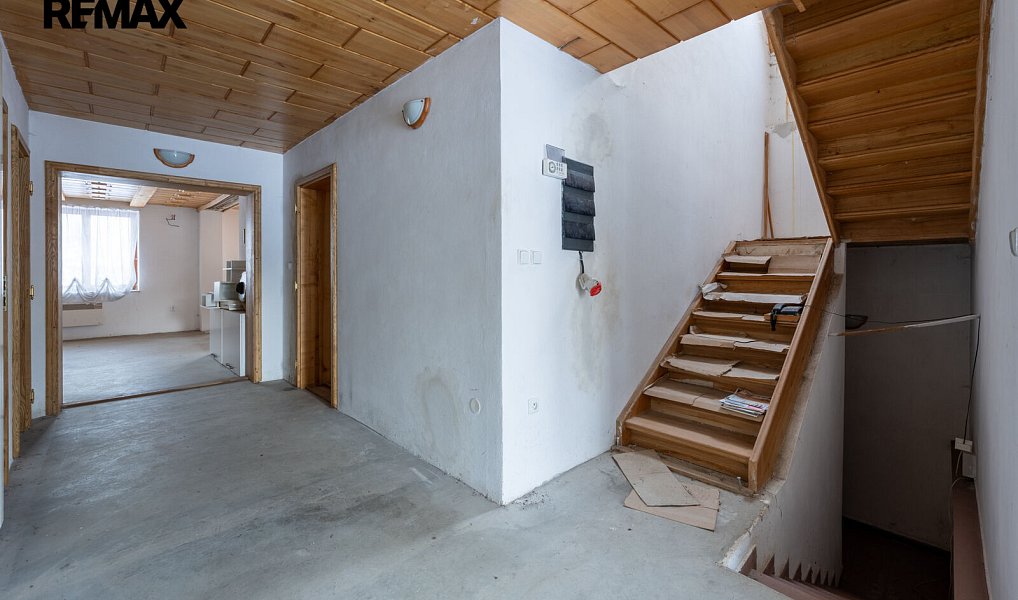 Prodej domu 600 m² s pozemkem 24 773 m², Velké Karlovice – náhled fotky 15