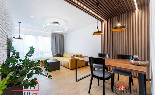 Prodej bytu 3+1 79 m², Čajkovského, Hradec Králové - Nový Hradec Králové