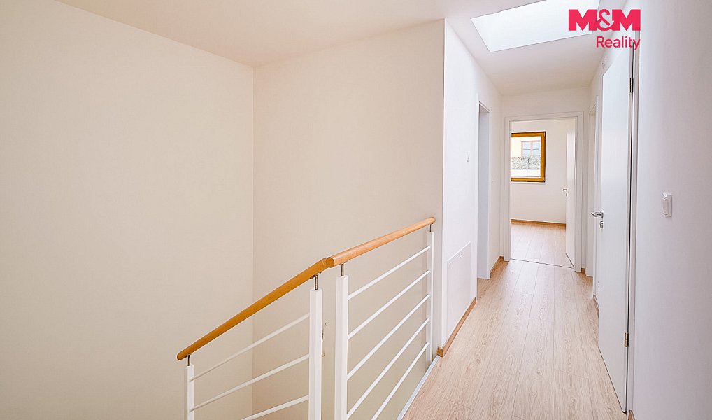 Prodej domu 160 m² s pozemkem 251 m², Praha – náhled fotky 10