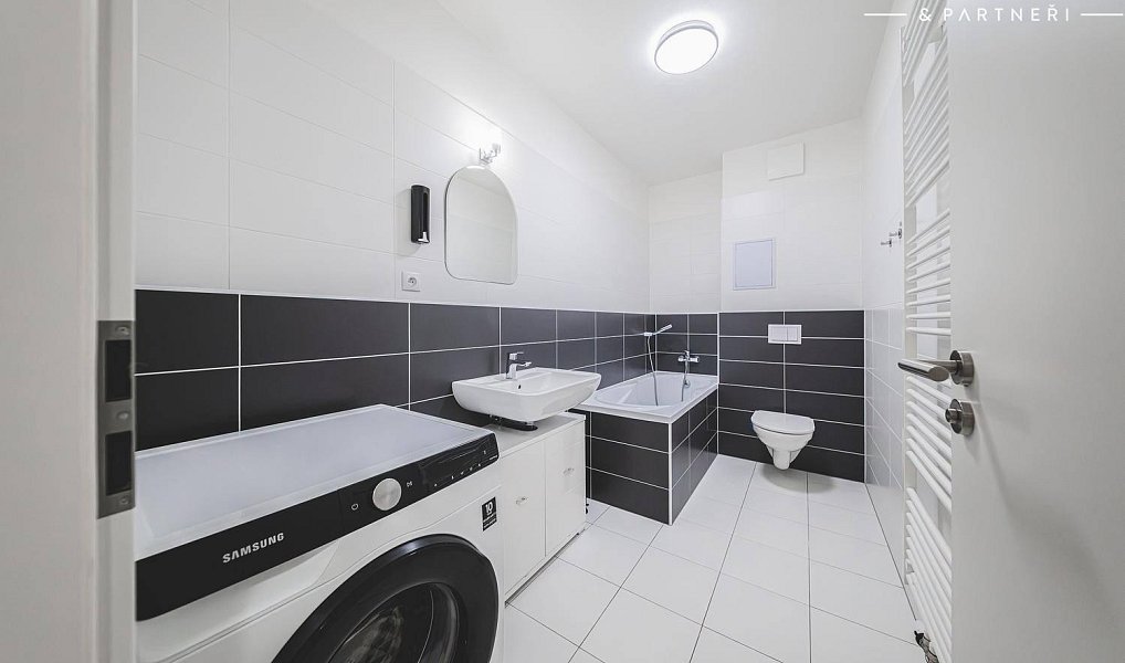 Pronájem bytu 2+kk 49 m², Hradec Králové – náhled fotky 13