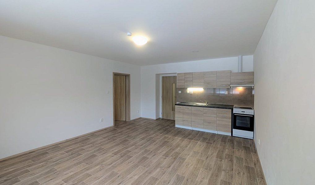 Pronájem bytu 2+kk 59 m², Peruc – náhled fotky 2