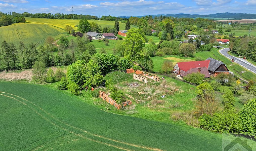 Prodej stavebního pozemku 2 776 m², Rychnov na Moravě – náhled fotky 3