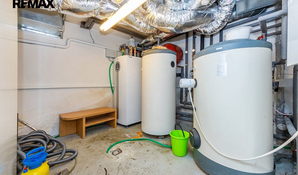 Prodej domu 300 m² s pozemkem 652 m², Praha – náhled fotky 33