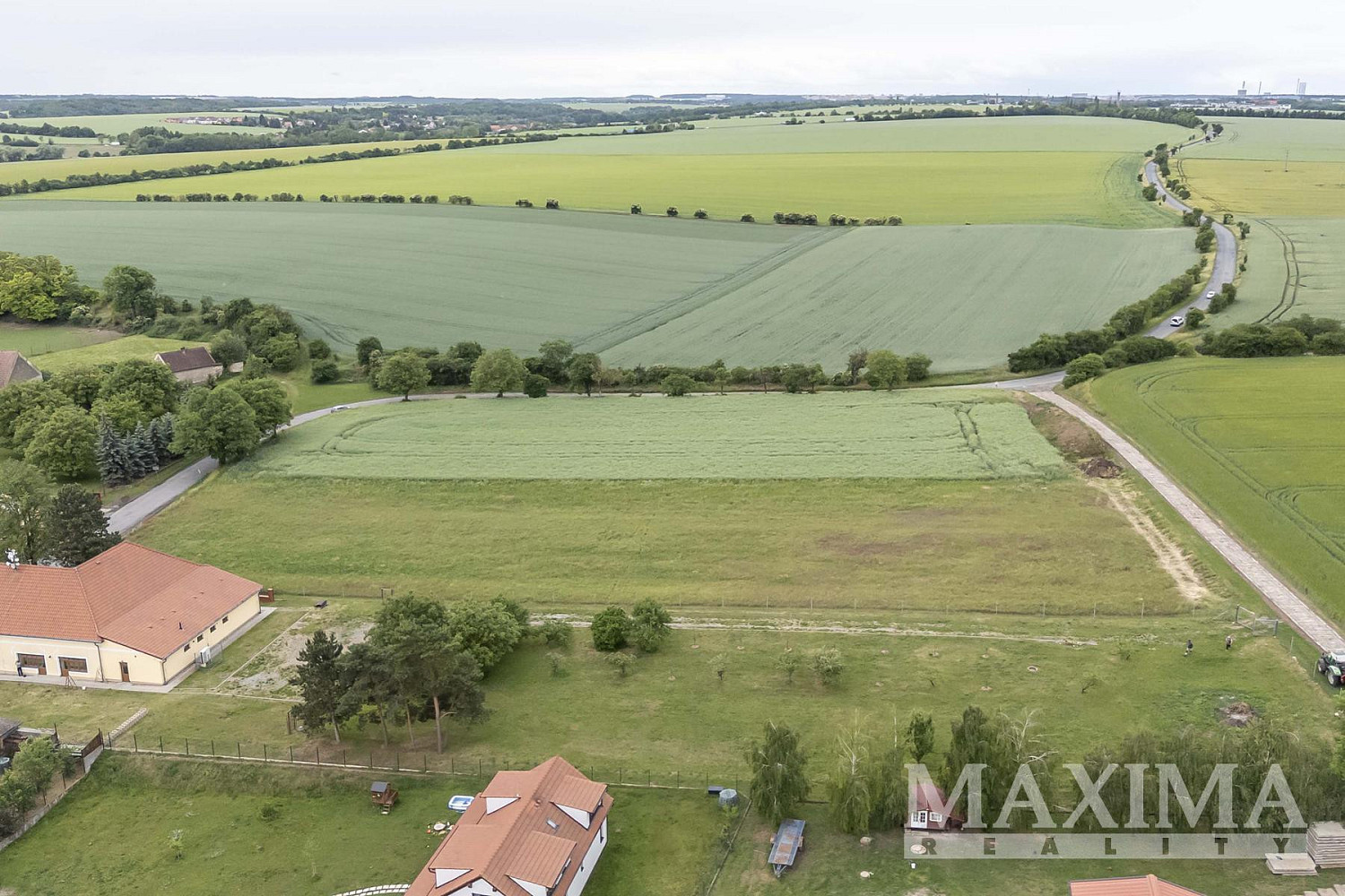 Prodej stavebního pozemku 1 208 m²