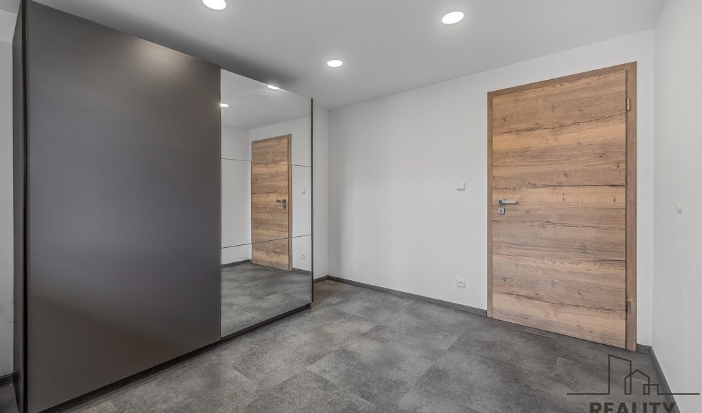 Prodej domu 200 m² s pozemkem 607 m², Šanov – náhled fotky 19