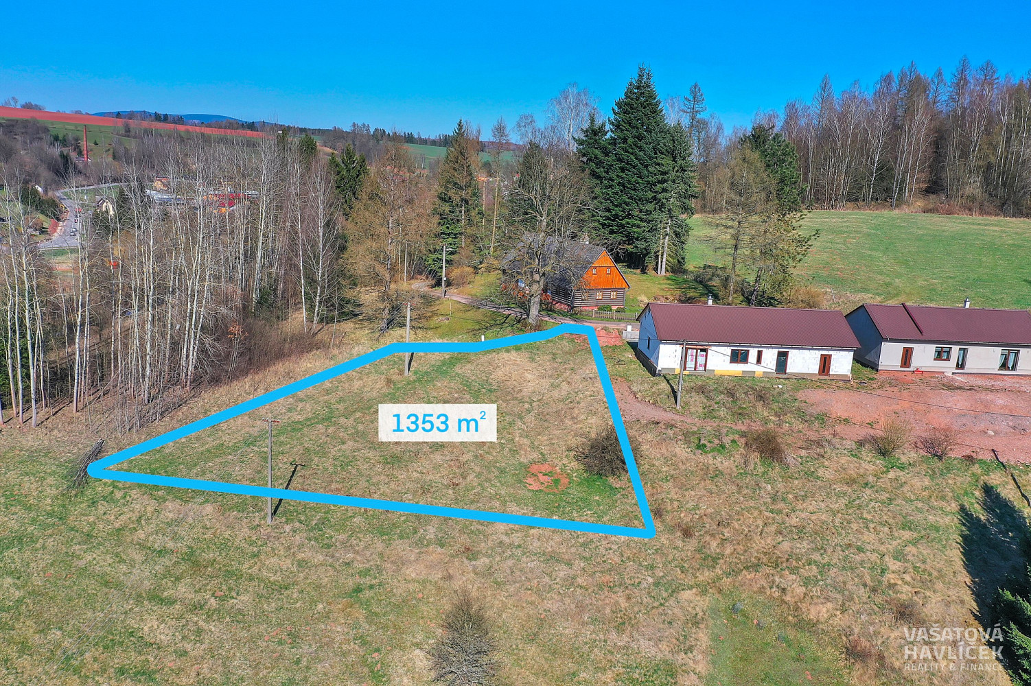 Prodej stavebního pozemku 1 353 m²