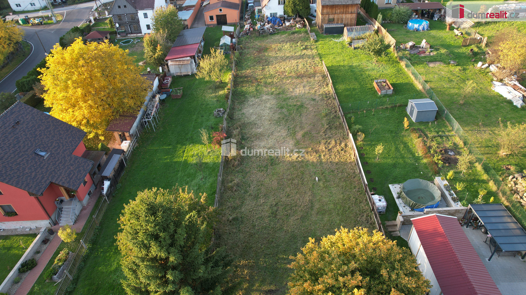 Prodej stavebního pozemku 917 m² — photo 3
