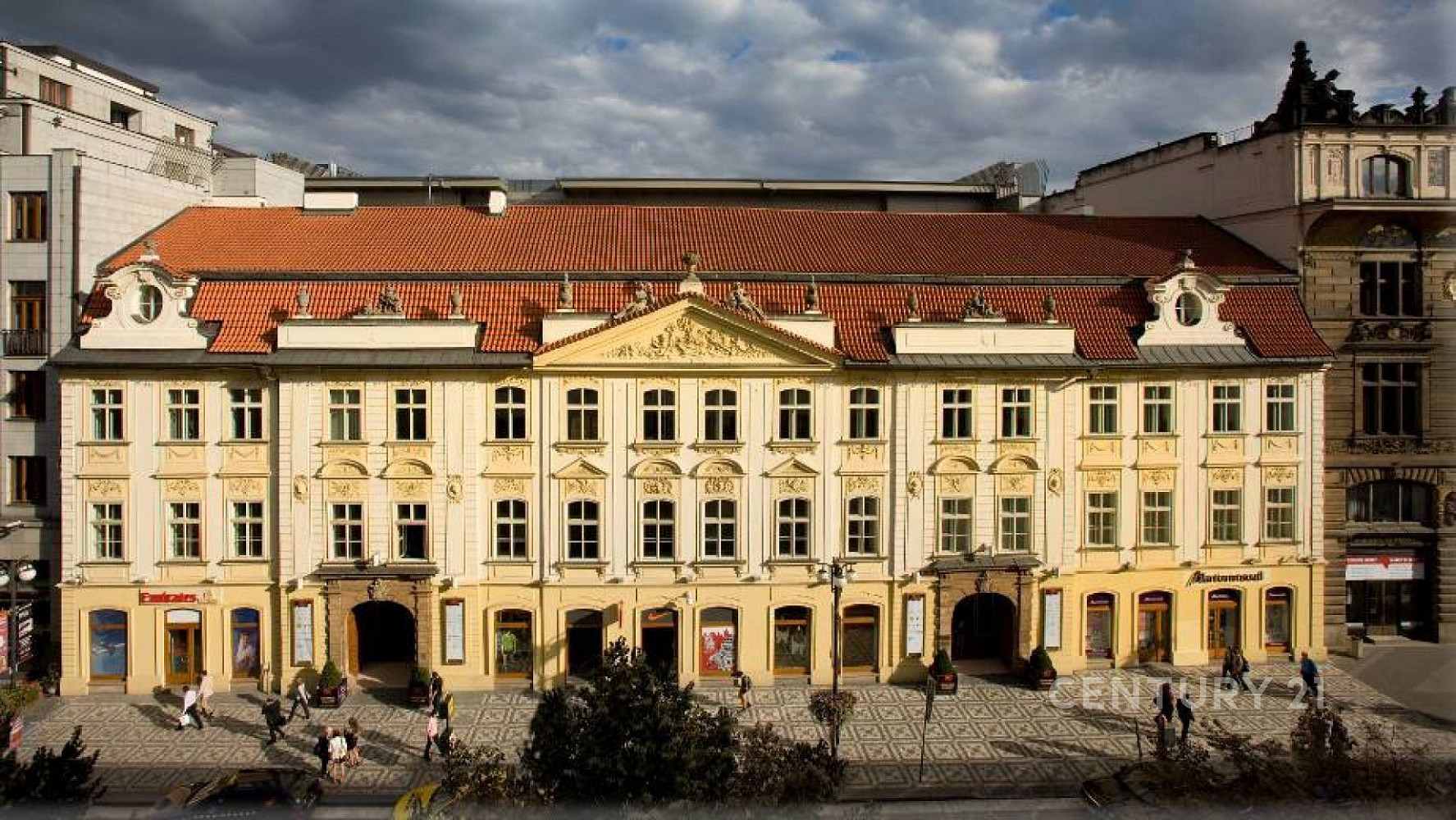 Pronájem kanceláře 203 m²