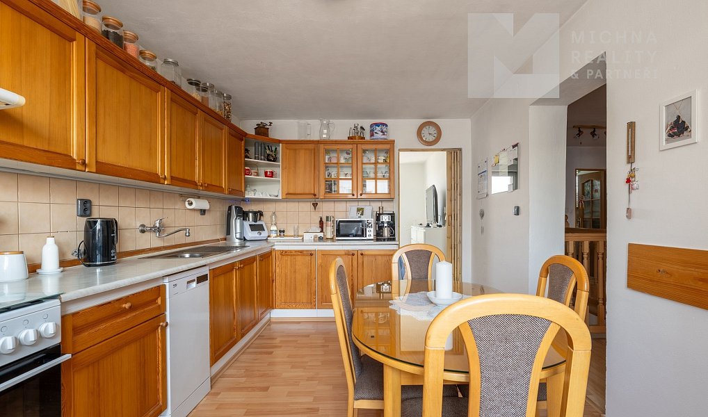 Prodej domu 230 m² s pozemkem 694 m², Březí – náhled fotky 6