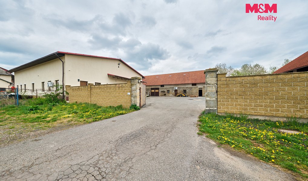 Pronájem výrobních prostor 453 m², Dubenec – náhled fotky 4