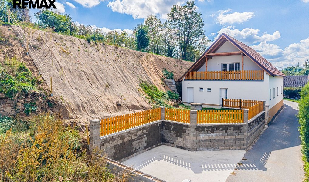 Prodej domu 190 m² s pozemkem 453 m², Nepomuk – náhled fotky 2