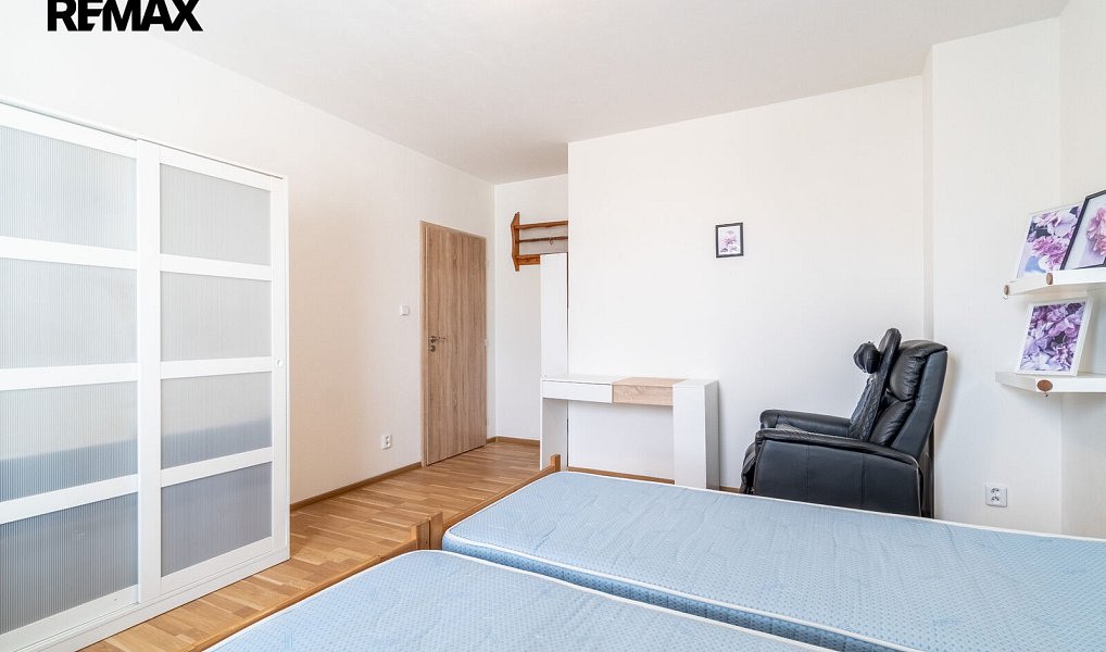 Prodej domu 233 m² s pozemkem 121 m², Praha – náhled fotky 7