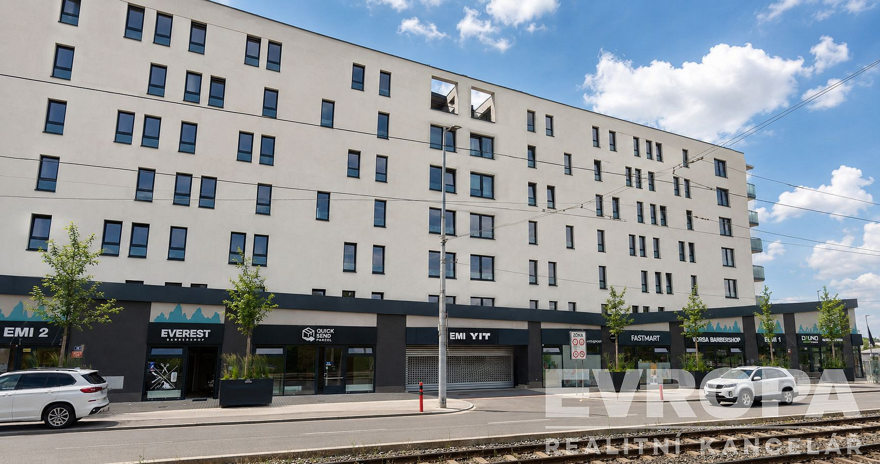 Prodej obchodních prostor 129 m²
