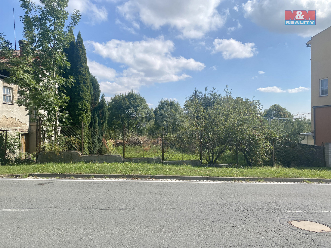 Prodej stavebního pozemku 326 m² – fotografie 2