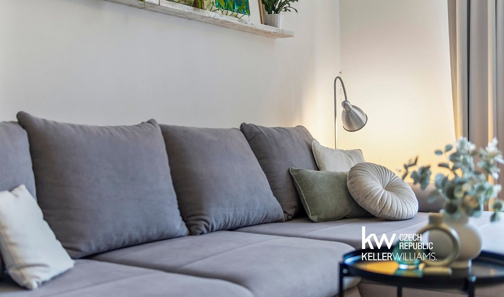 Prodej bytu 3+1 95 m², Praha – náhled fotky 4