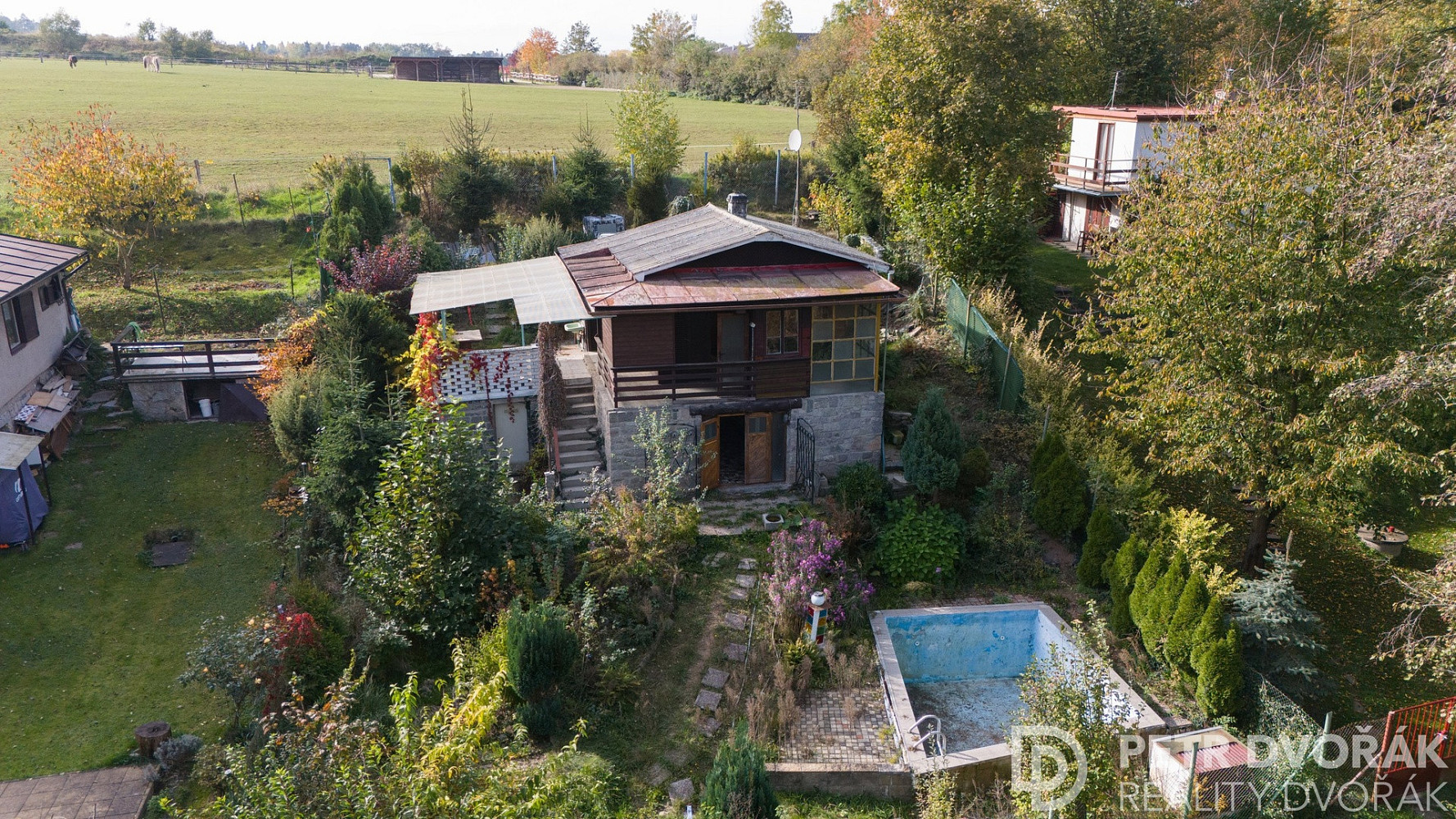 Prodej stavebního pozemku 470 m² – fotografie 2