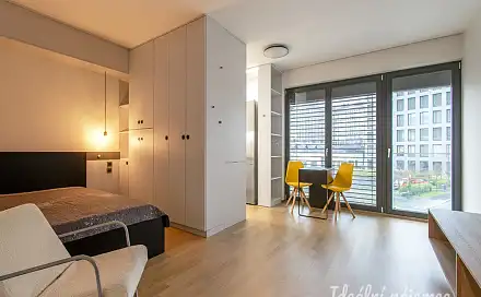 Pronájem bytu 1+kk 35 m², Vojenova, Praha 8 - Libeň