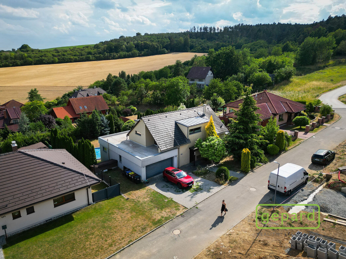 Prodej domu 260 m² s pozemkem 1 071 m²