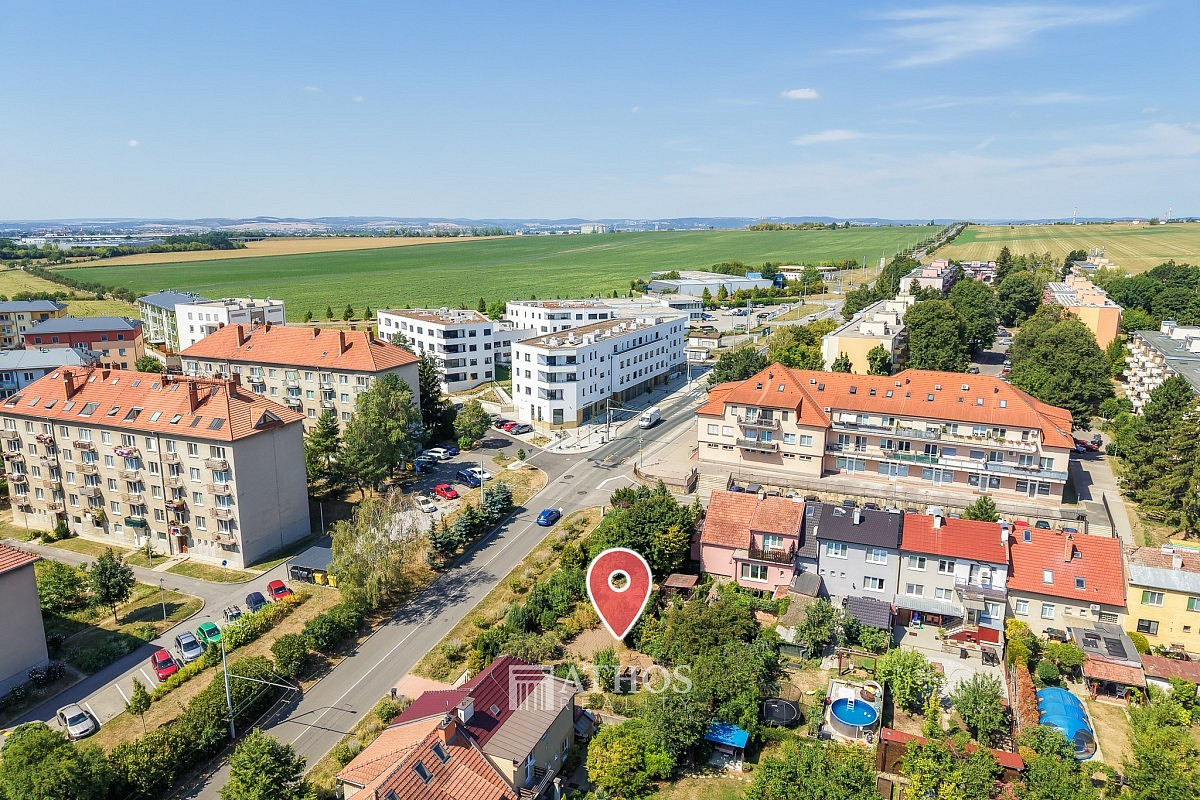 Prodej stavebního pozemku 426 m² – fotografie 2