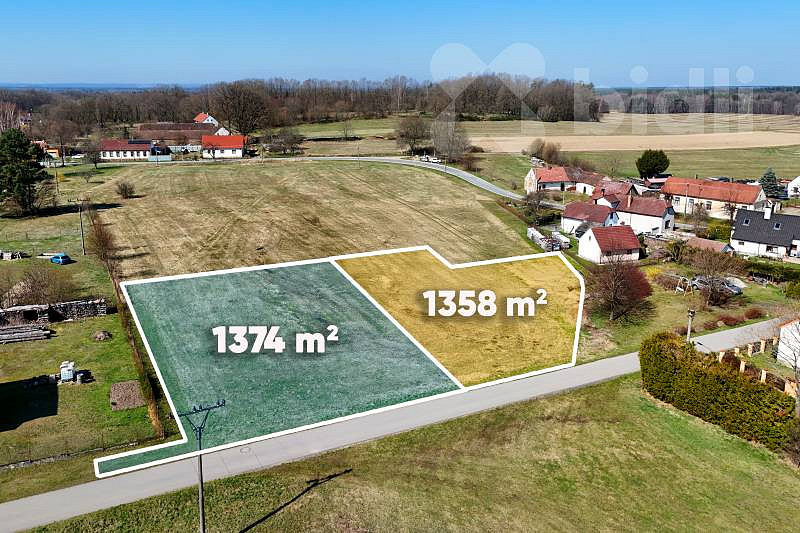 Prodej stavebního pozemku 1 374 m²