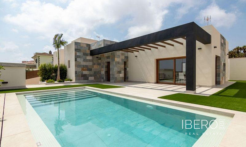 Prodej domu 251 m² s pozemkem 400 m²