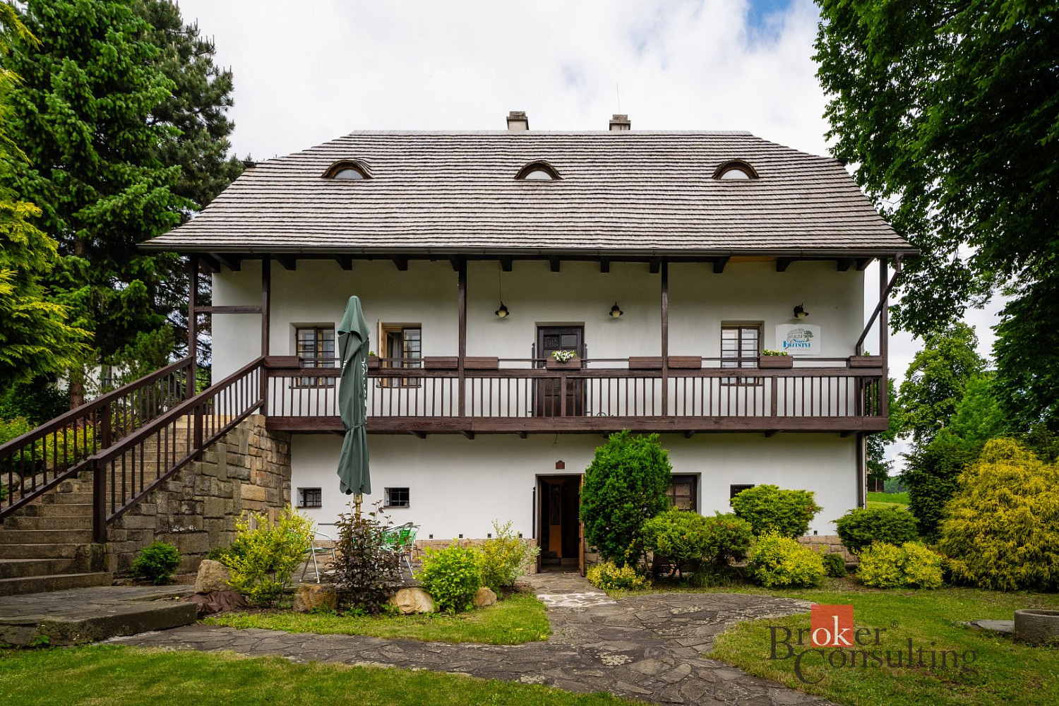 Prodej komerčního objektu (jiného typu) 275 m²