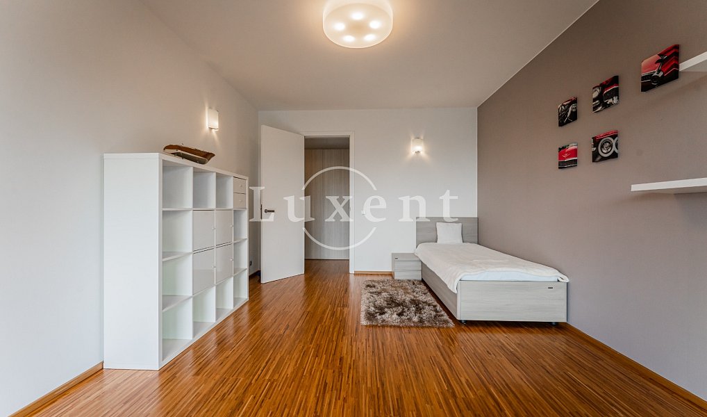 Prodej domu 660 m² s pozemkem 1 136 m², Průhonice – náhled fotky 17