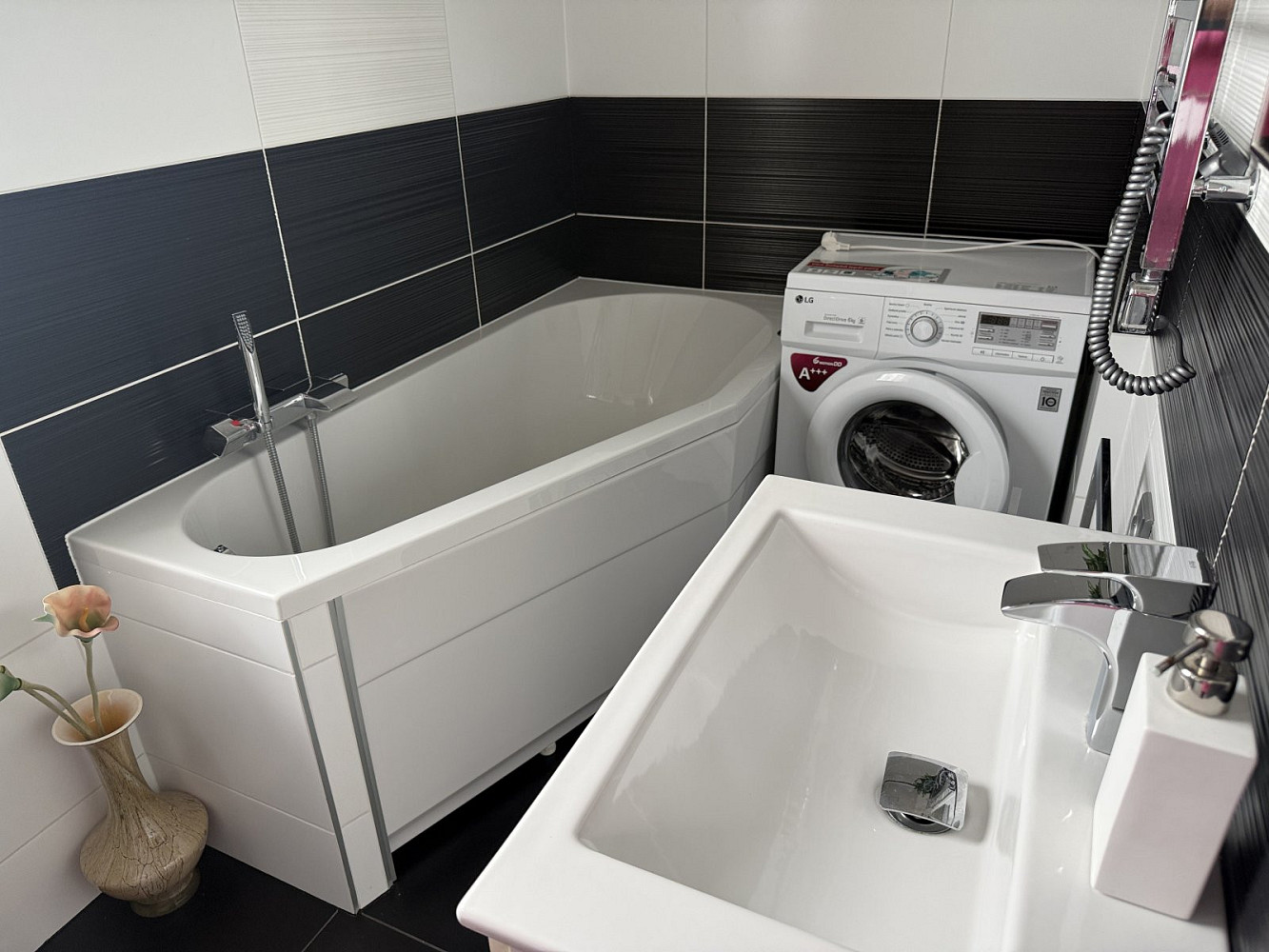 Prodej domu 429 m² s pozemkem 365 m² – fotografie 5