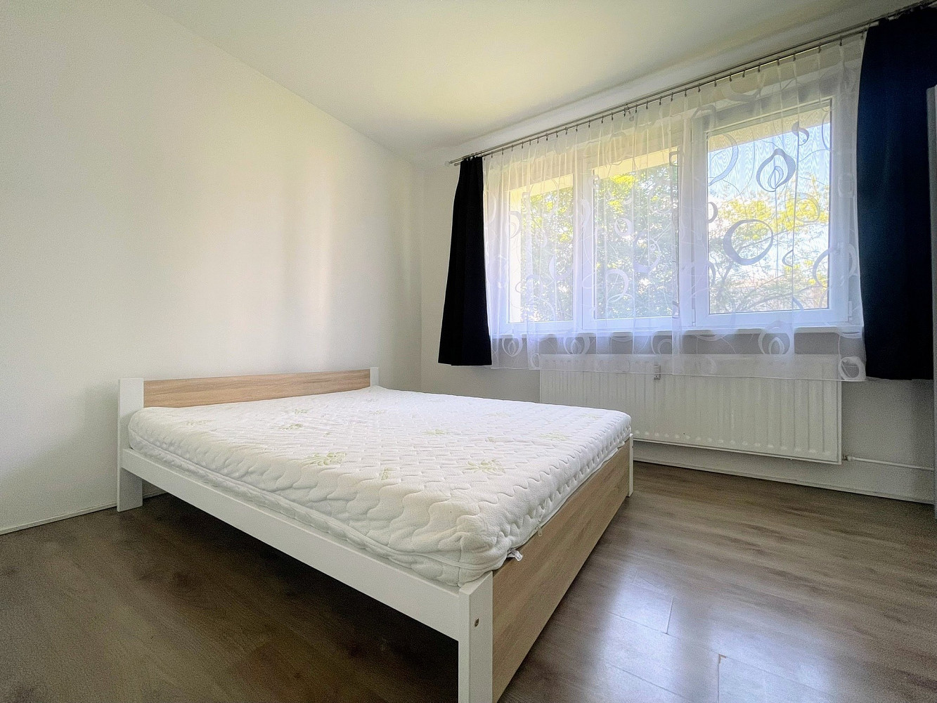 Pronájem bytu 2+kk 43 m² – fotografie 2