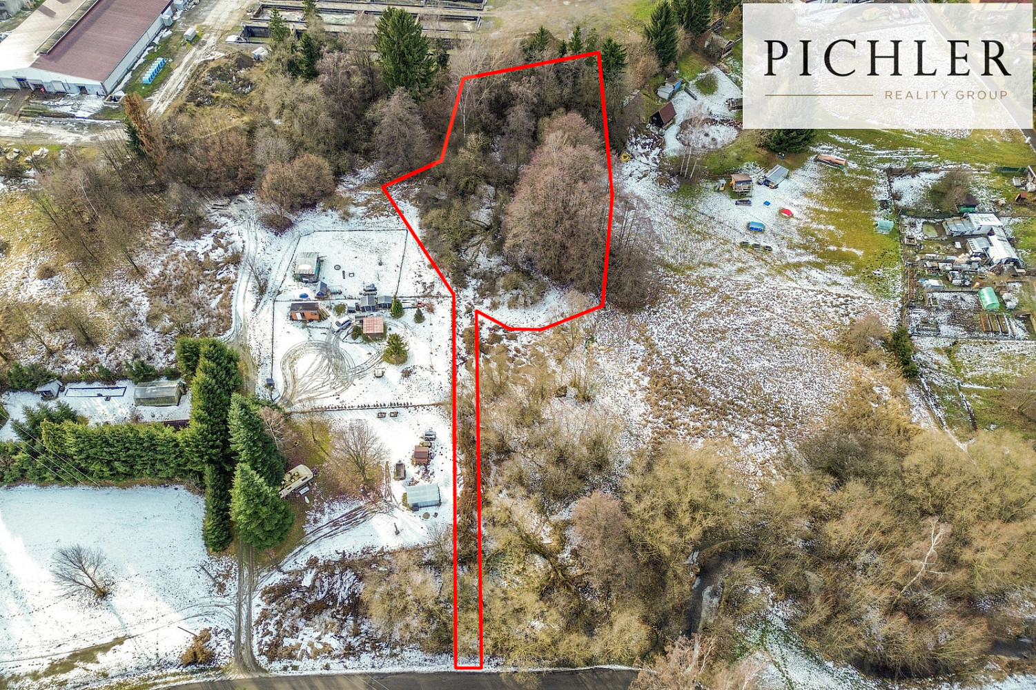 Prodej komerčního pozemku 3 500 m² – fotografie 3