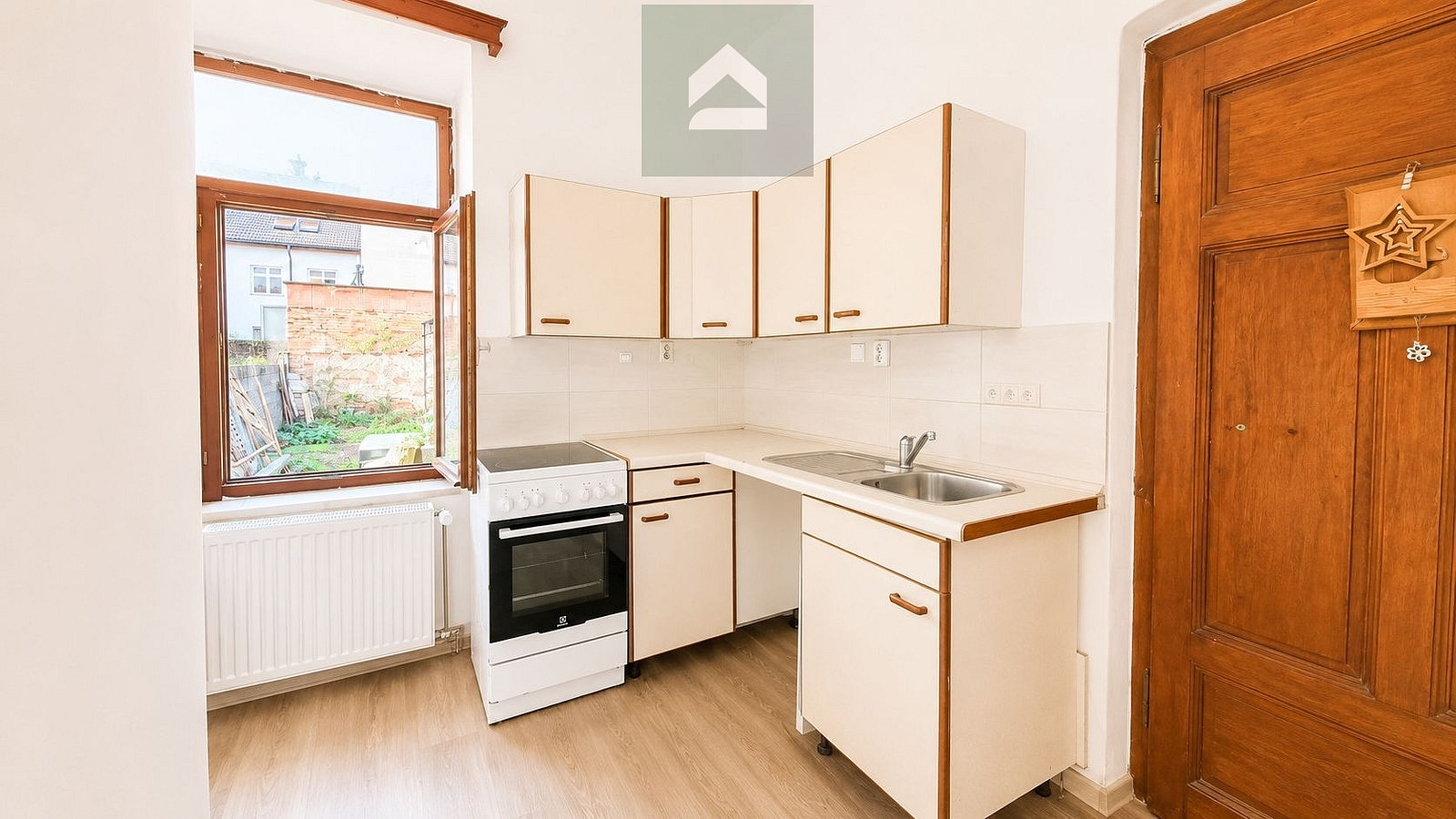 Pronájem bytu 1+1 36 m² — photo 2