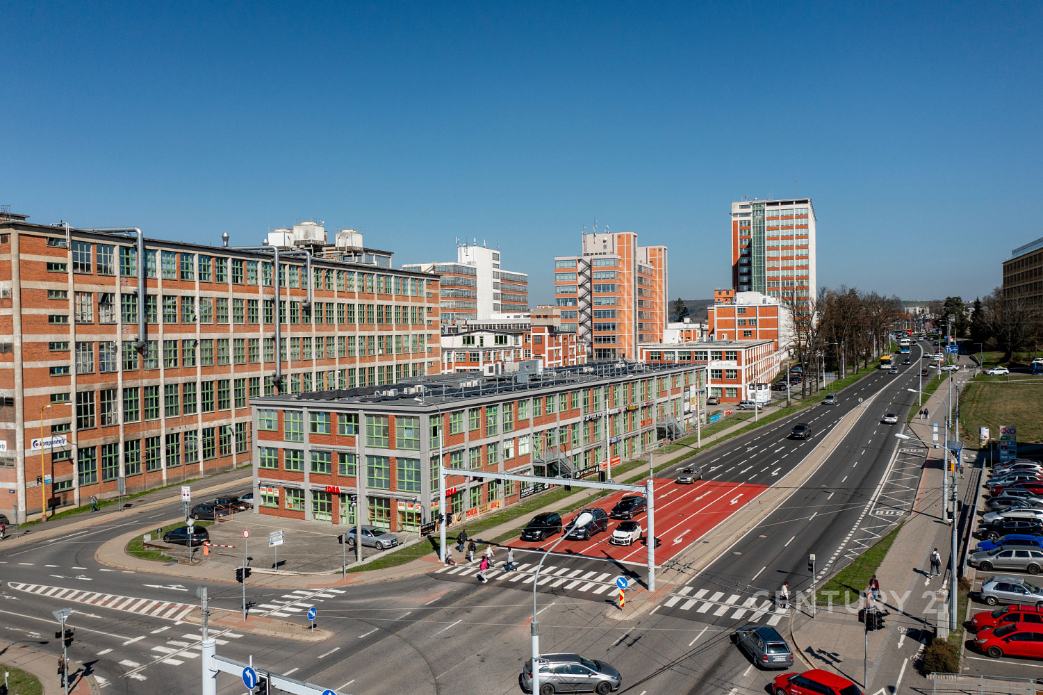 Pronájem výjimečného obchodního prostoru 162 m² Zlín, ul. J. A. Bati (budova 51) – pohled 5
