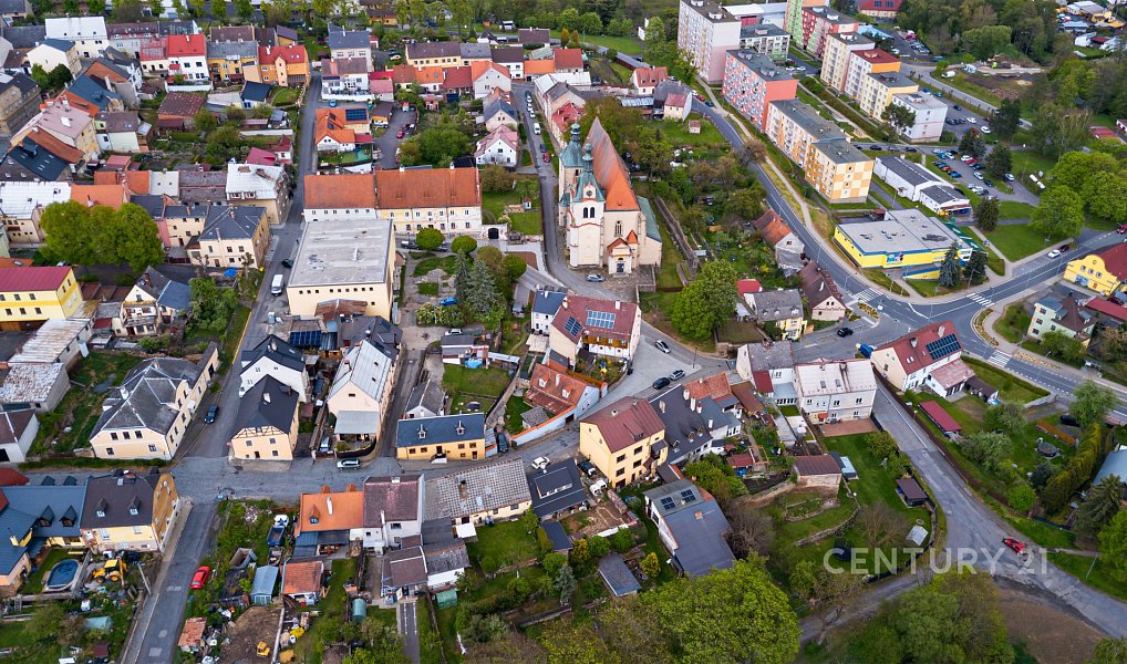 Prodej domu 143 m² s pozemkem 321 m², Žlutice – náhled fotky 30