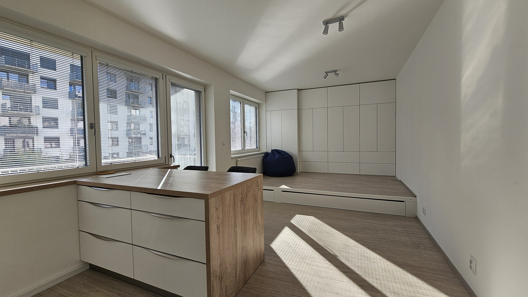 Pronájem bytu 1+kk 33 m² – fotografie 4