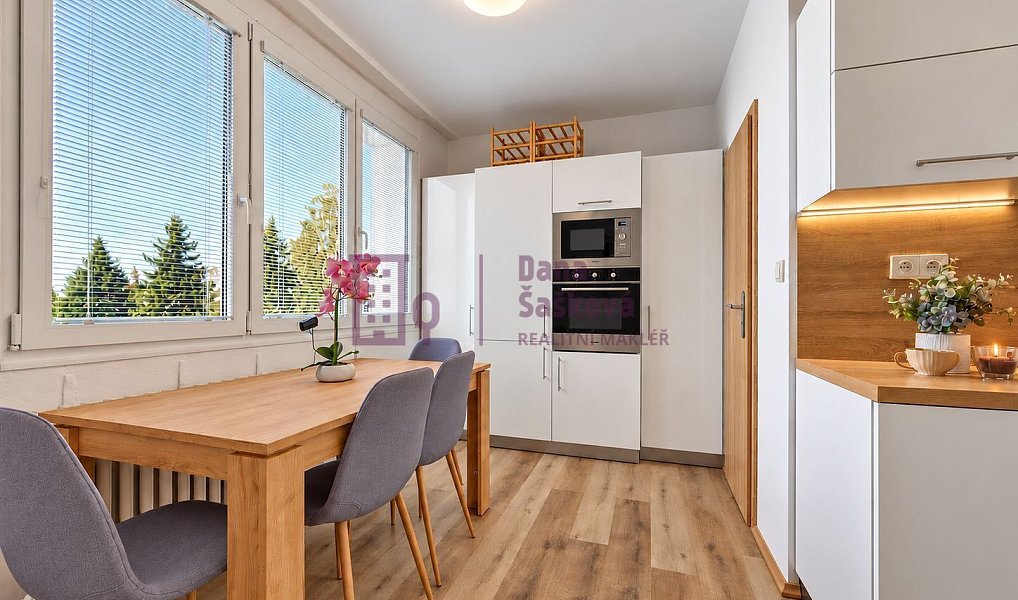 Pronájem bytu 3+1 65 m², Jindřichův Hradec – náhled fotky 9