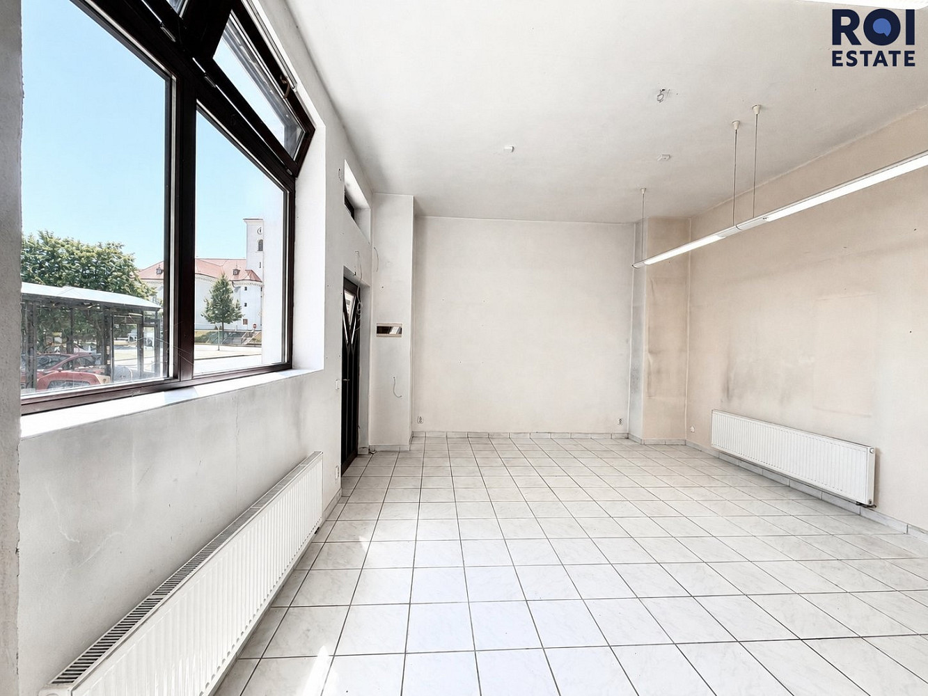 Pronájem obchodních prostor 40 m² — photo 3