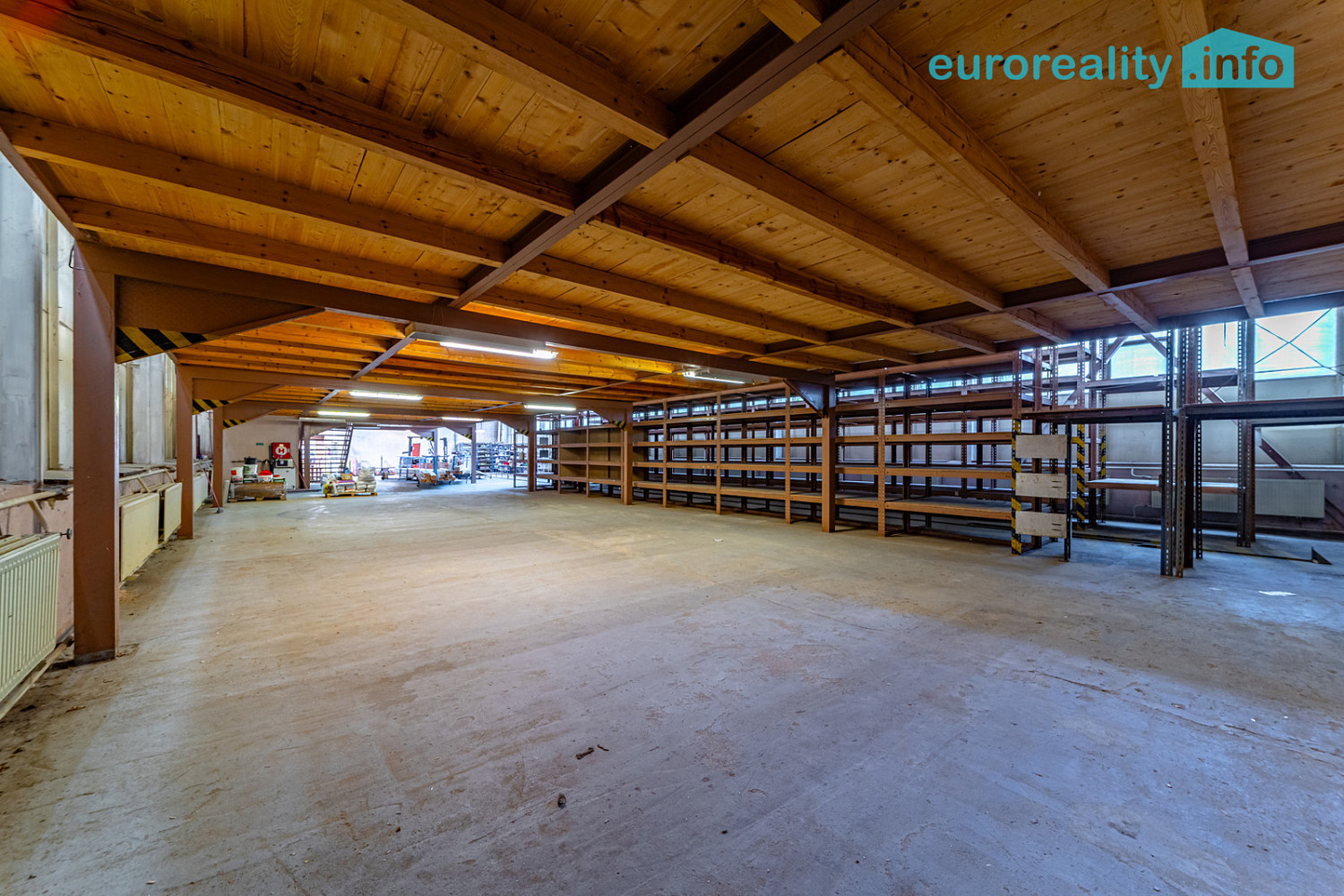 Pronájem skladovacích prostor 580 m² – fotografie 2