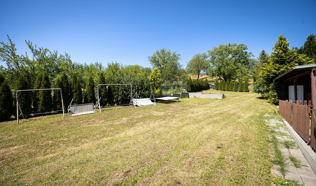 Prodej domu 450 m² s pozemkem 1 140 m², Roštění – náhled fotky 4