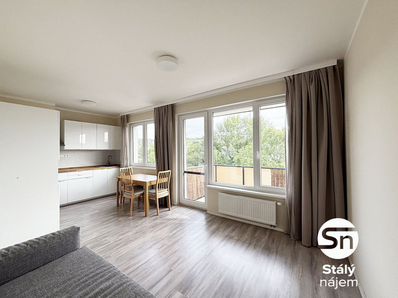 Pronájem bytu 1+kk 33 m² – fotografie 2
