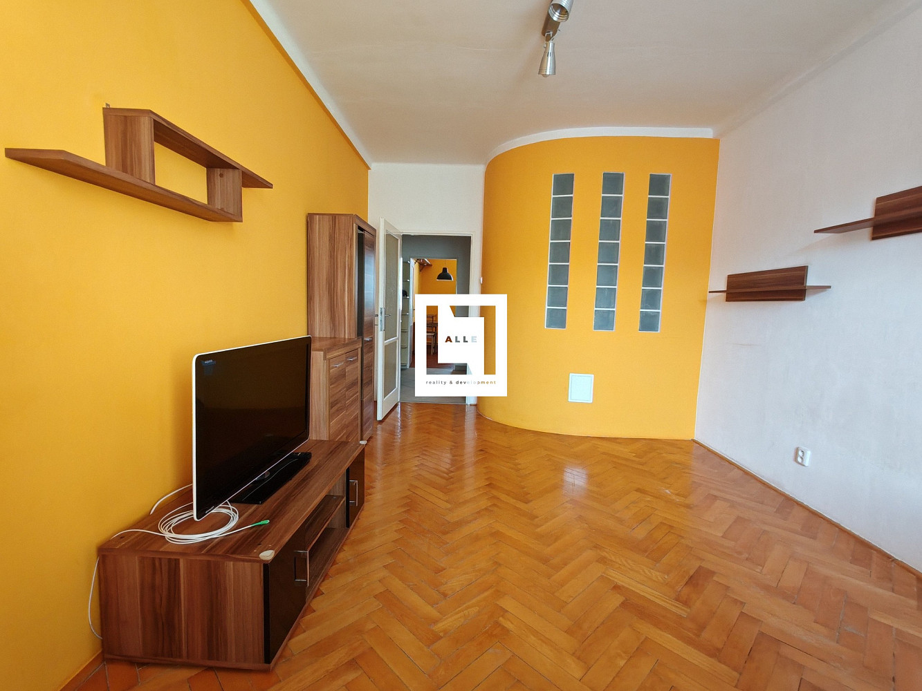 Pronájem bytu 2+1 57 m² — photo 4