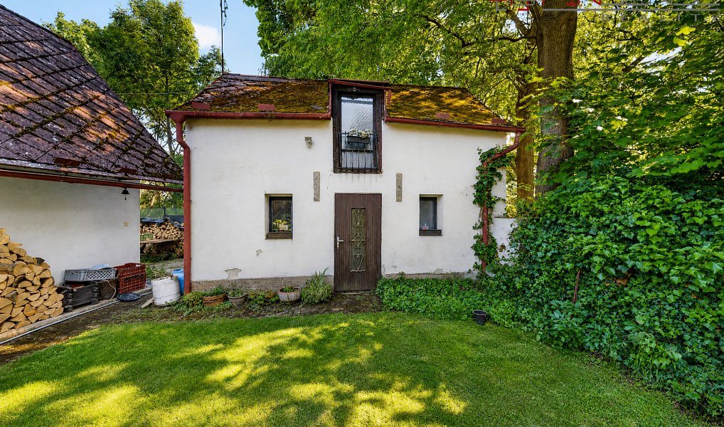 Prodej domu 150 m² s pozemkem 297 m², Šípy – náhled fotky 2