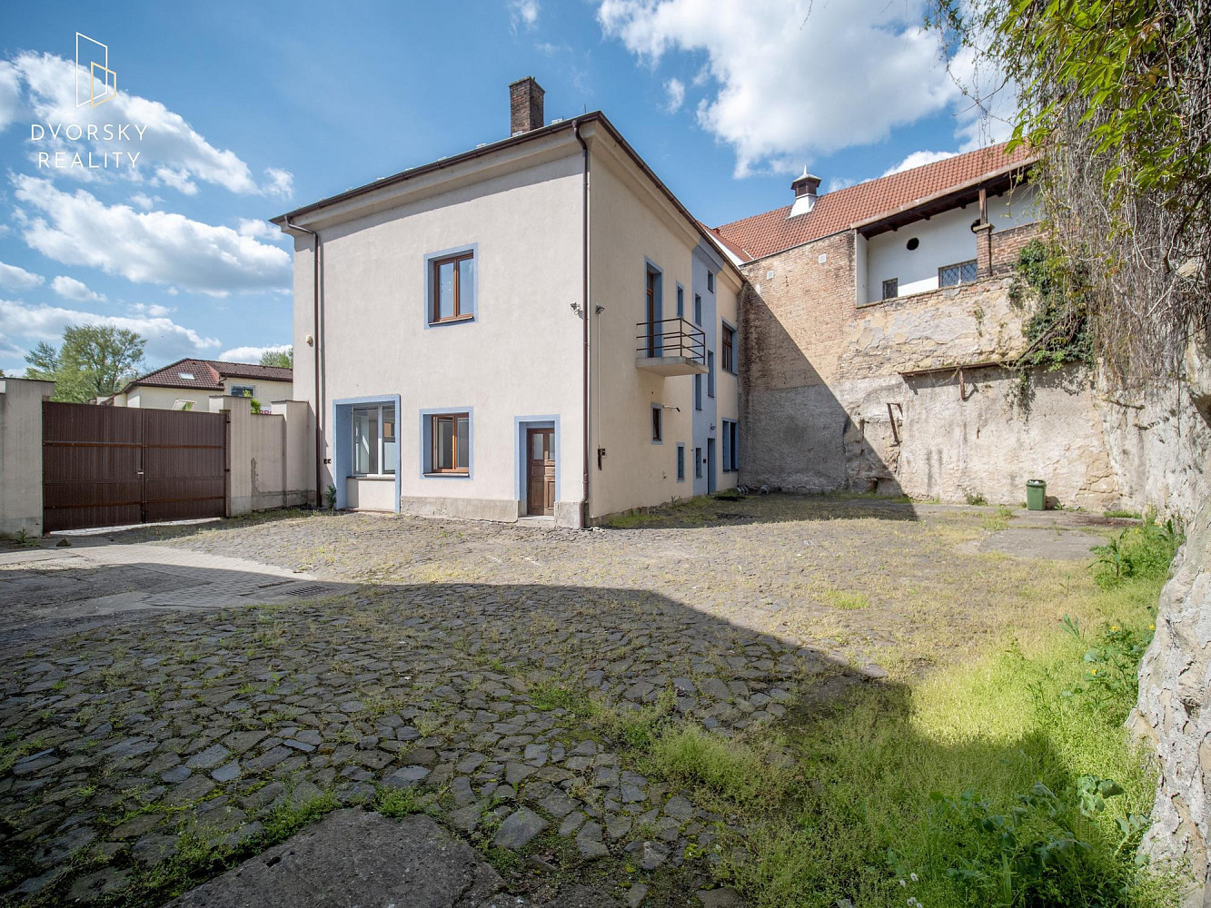 Pronájem kanceláře 305 m² — photo 3