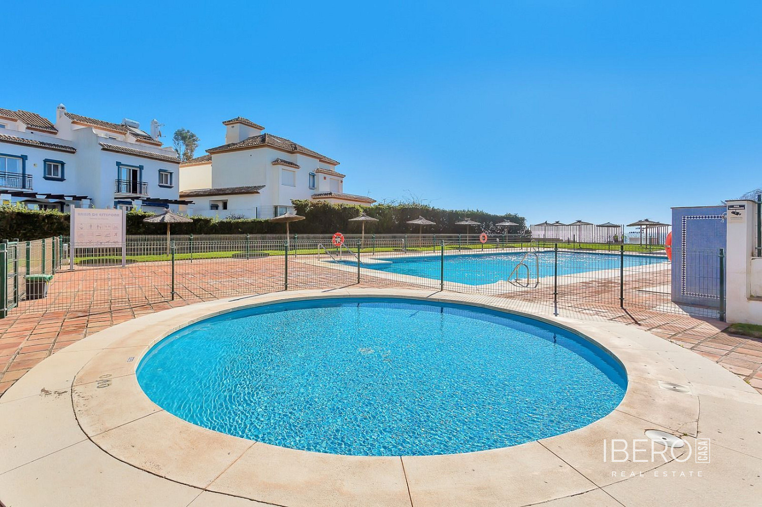 Piso 3+kk – Estepona, Barriada Islas Canarias - Vista 2