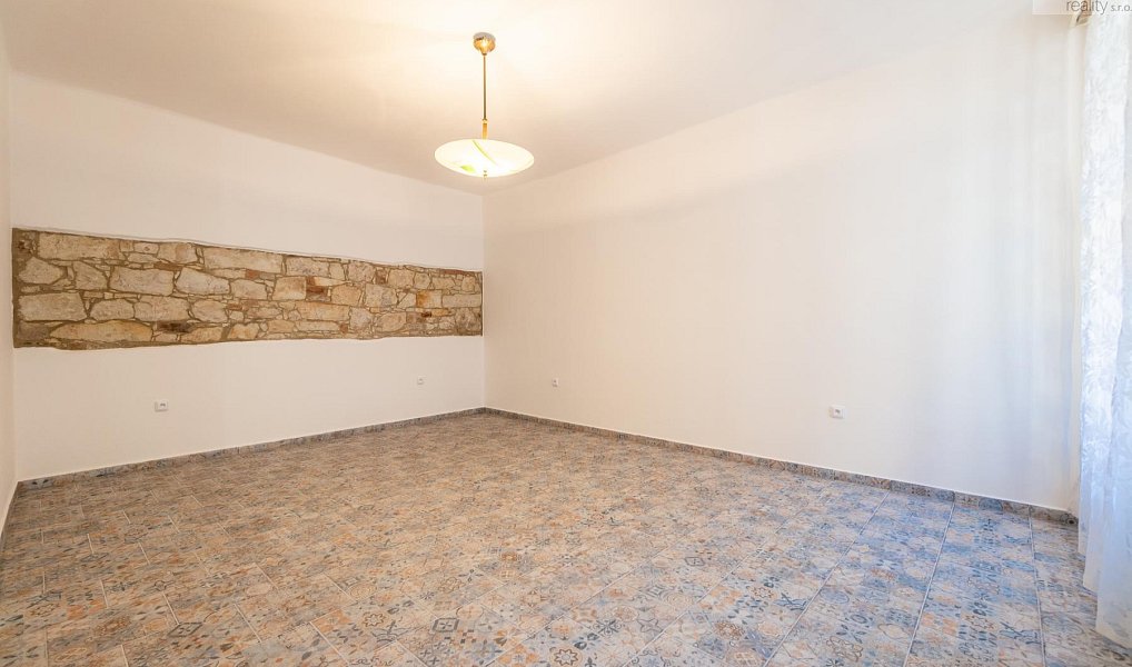 Prodej domu 326 m² s pozemkem 200 m², Žatec – náhled fotky 4