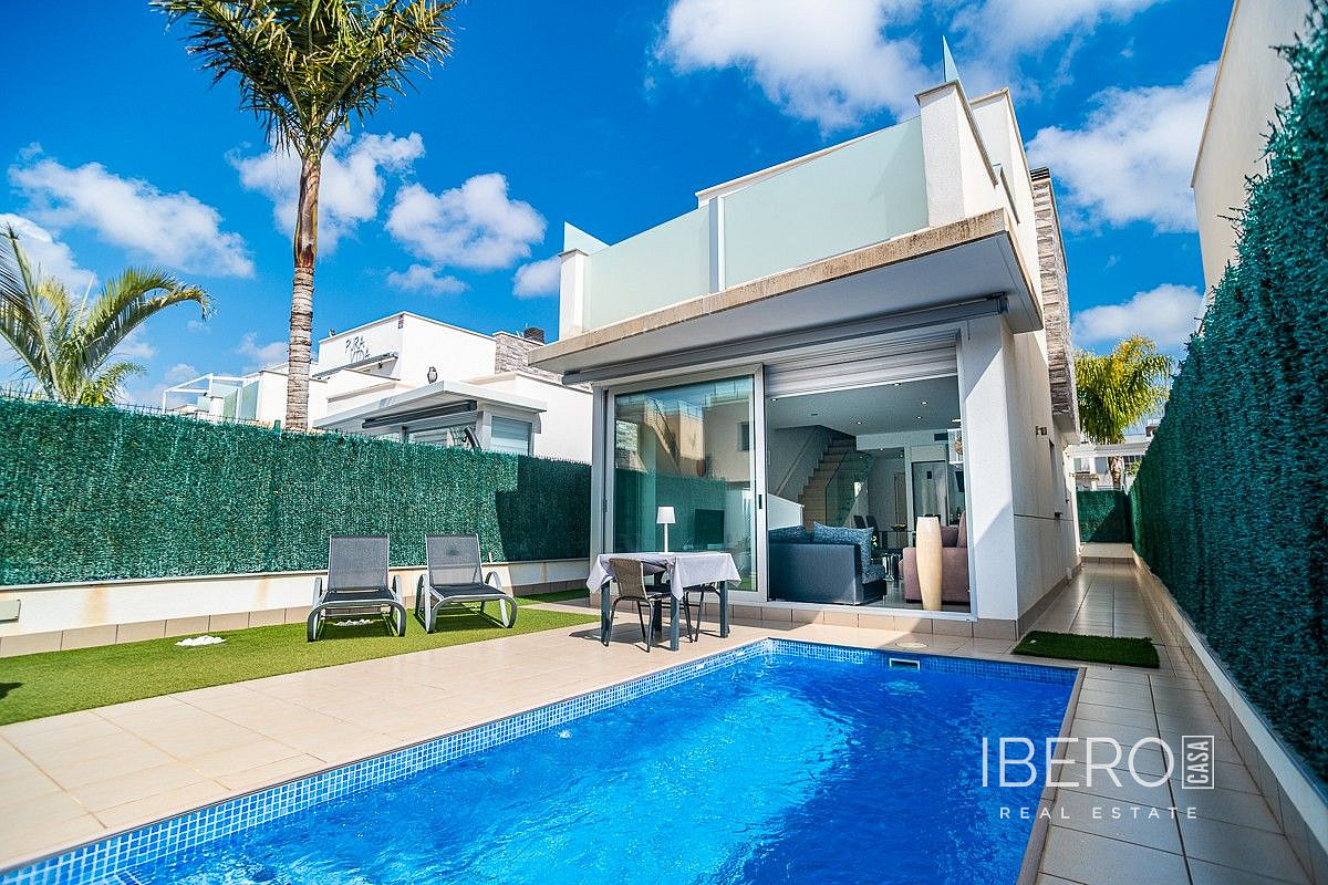 Prodej domu 109 m² s pozemkem 162 m²