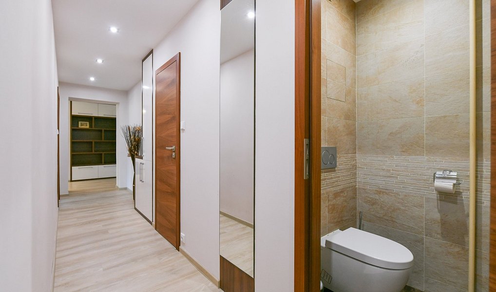 Pronájem bytu 2+1 74 m², Praha – náhled fotky 12