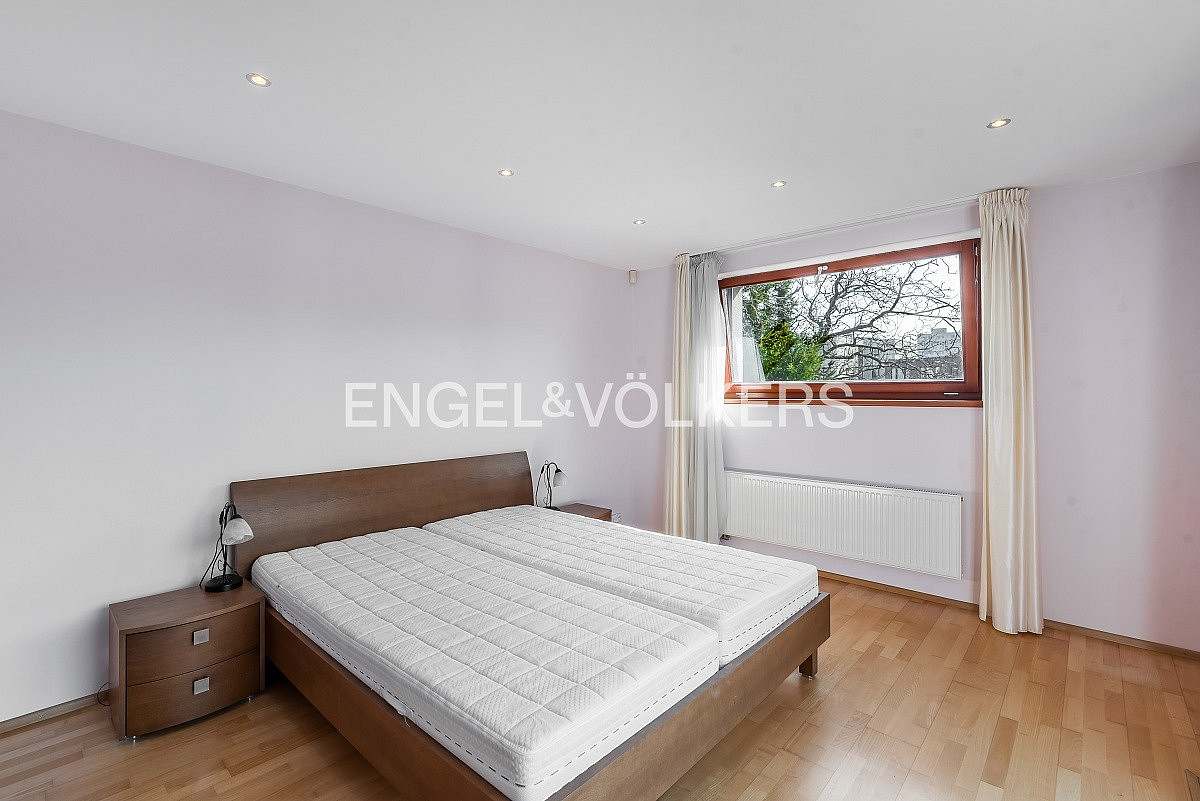 Pronájem bytu 3+kk 86 m² – fotografie 4