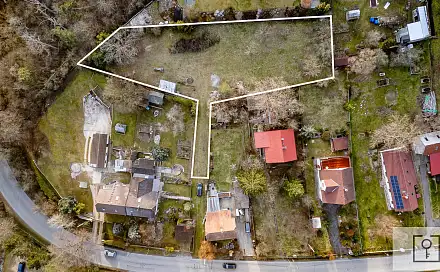 Prodej stavebního pozemku 1 748 m², Králův Dvůr, okres Beroun