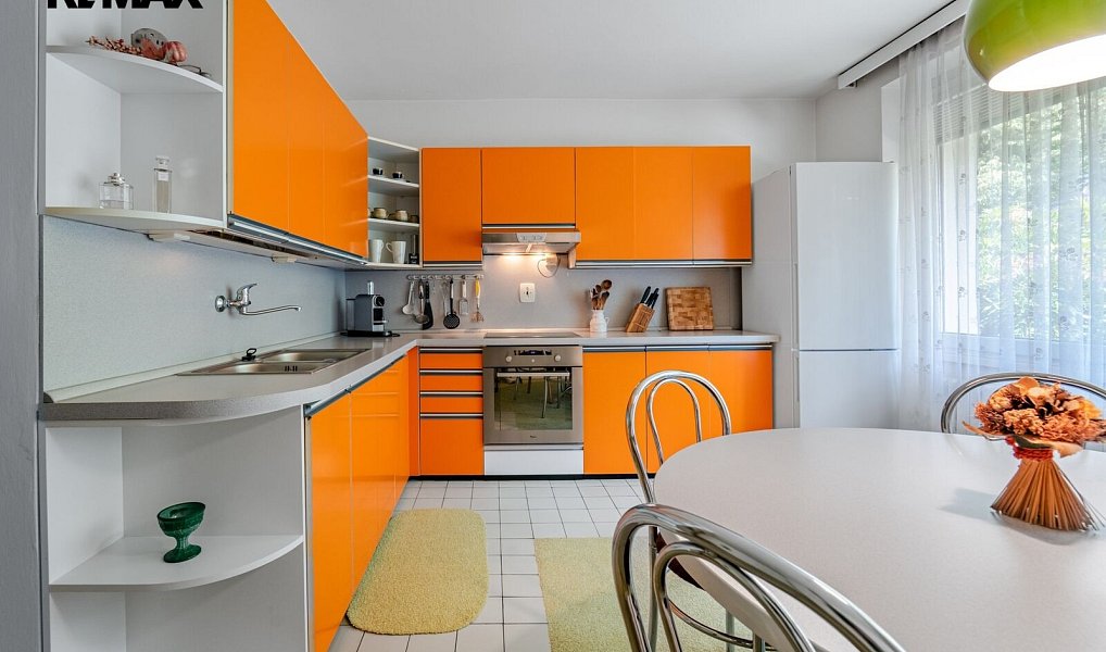 Prodej domu 160 m² s pozemkem 1 899 m², Lipov – náhled fotky 4