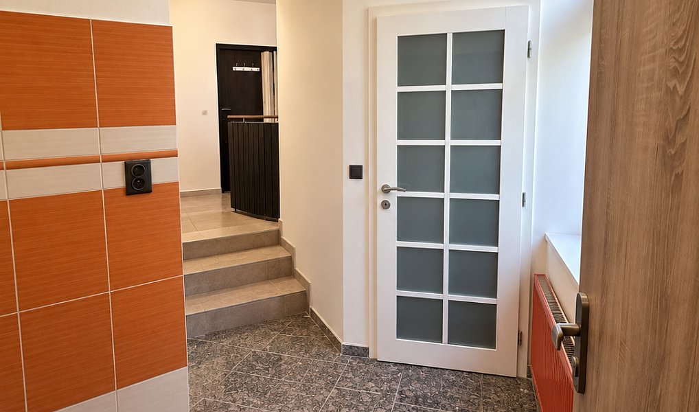 Pronájem komerčního objektu (jiného typu) 76 m², Praha – náhled fotky 3